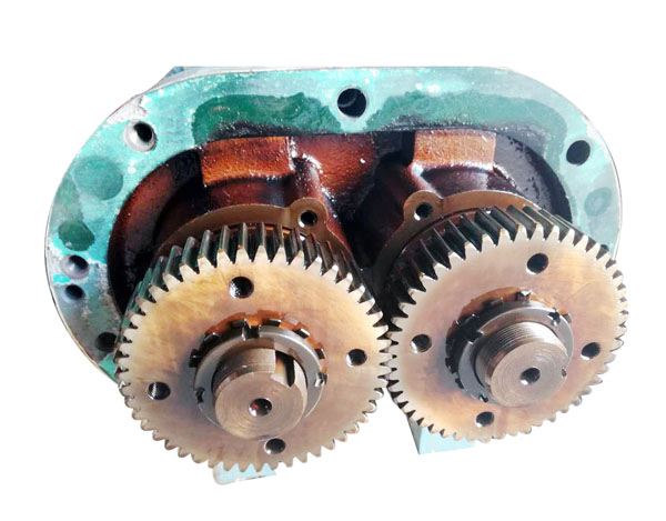 羅茨風(fēng)機維修2.jpg 羅茨風(fēng)機維修2.jpg