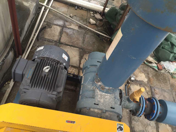 羅茨鼓風(fēng)機安裝要點.jpg 羅茨鼓風(fēng)機安裝要點.jpg